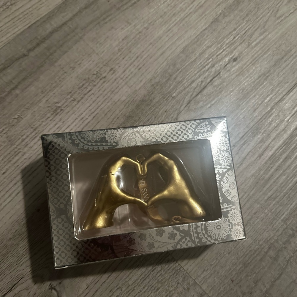 IN HAND Taylor Swift Fearless Hand Heart Ornament Christmas Tree Gold